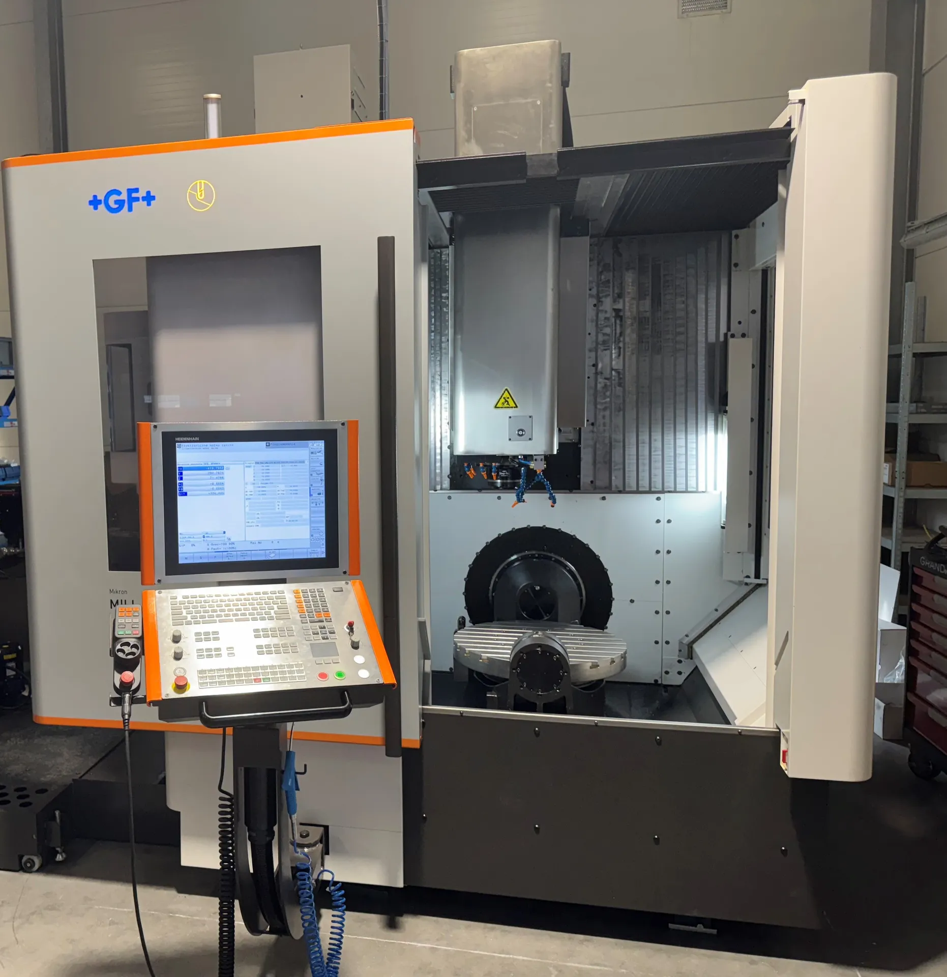 Mikron GF 700U